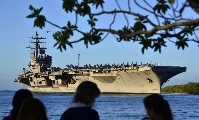 Tàu sân bay USS Ronald Reagan